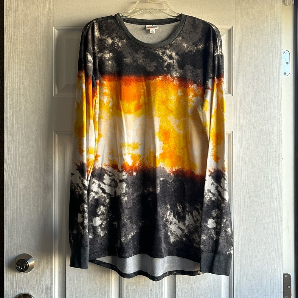 Lularoe Hudson long sleeve